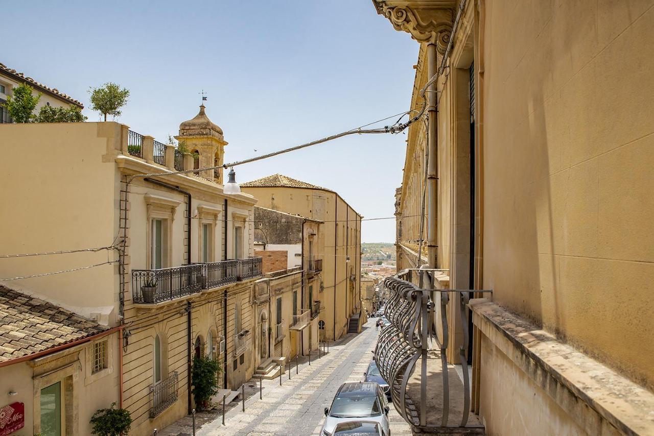 Cavour Apartments By Wonderful Italy Noto Exteriör bild